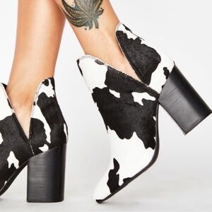 STEVE MADDEN Rookie-C Calf Hair Cut-Out Heeled Booties in Brown/White Size 10